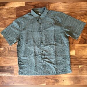 REl Co-op Men's Lightweight Ripstop Shirt - Olive Green Microstripe size XL